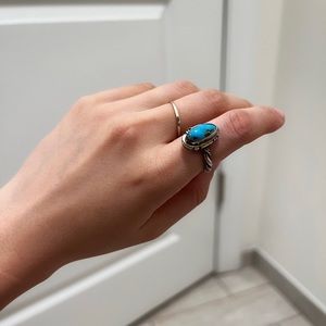 Turquoise gemstone ring